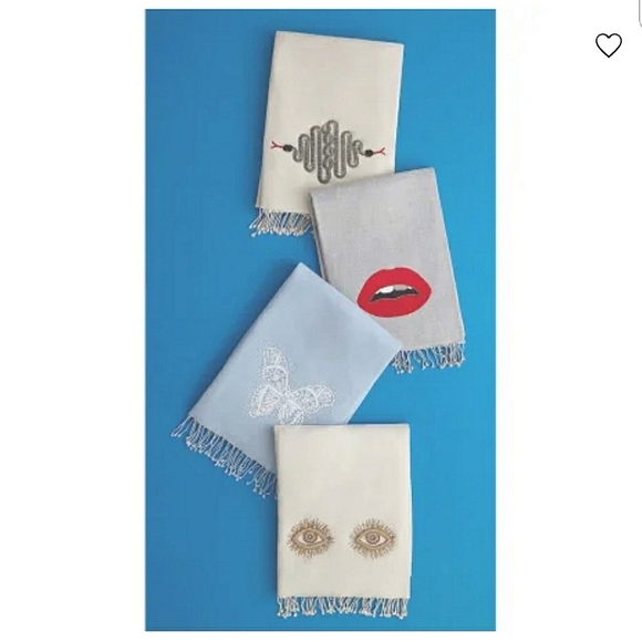 JONATHAN ADLER LIPS BEAD-EMBELLISHED CAMEL HAIR AND WOOL-BLEND THROW $43… - Picture 3 of 7